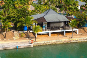 Villa de Agua 7 in Waterlands Village